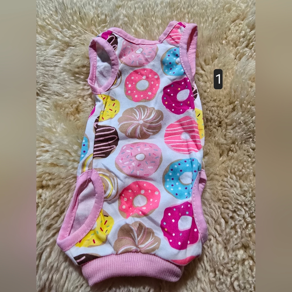 Colorful Pattern Cat/Dog Onesie. SMALL - Picture 4 of 10